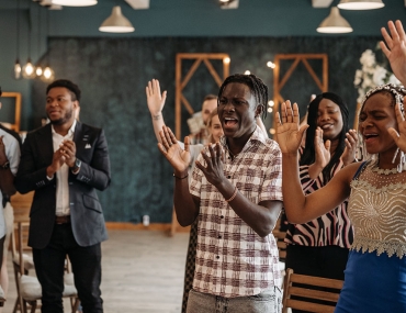 PRAISE AND WORSHIP 